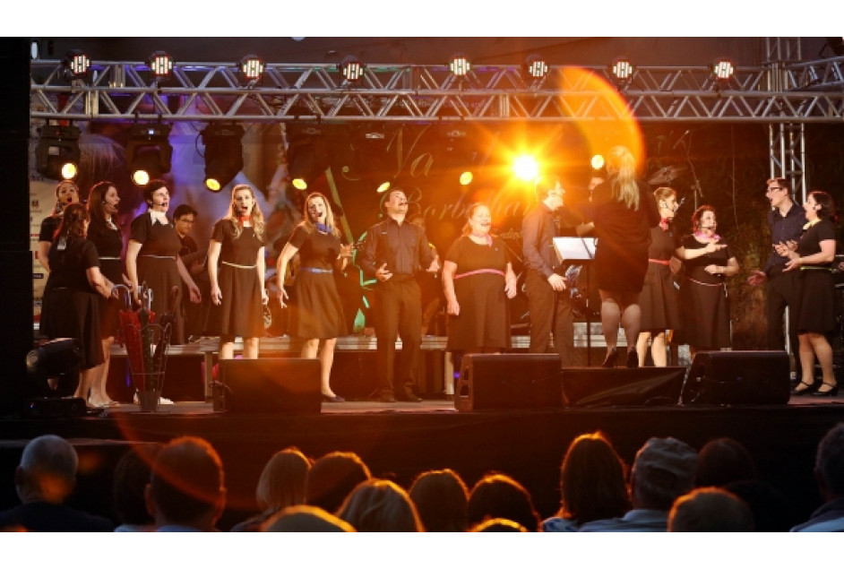 Coro Simplesmente abre inscrições para novos cantores