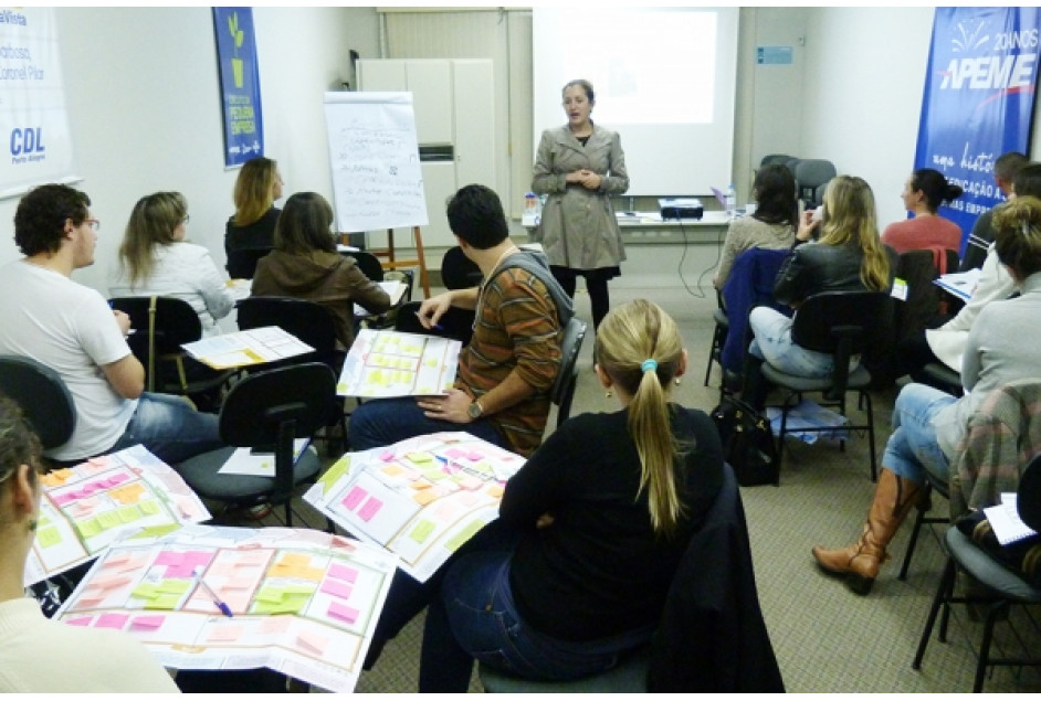 APEME promove oficina “Mapeando ideias de negócios – CANVAS”