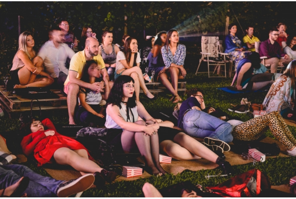 ‘Curtindo a vida adoidado’ em edição de Carnaval