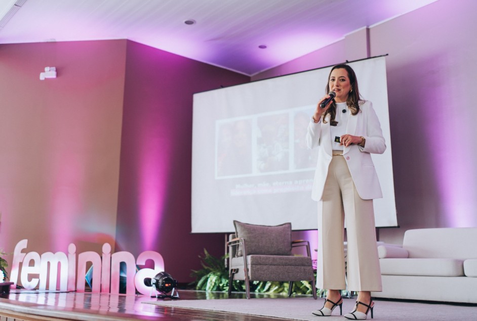 Palestrante Flávia Bernardi