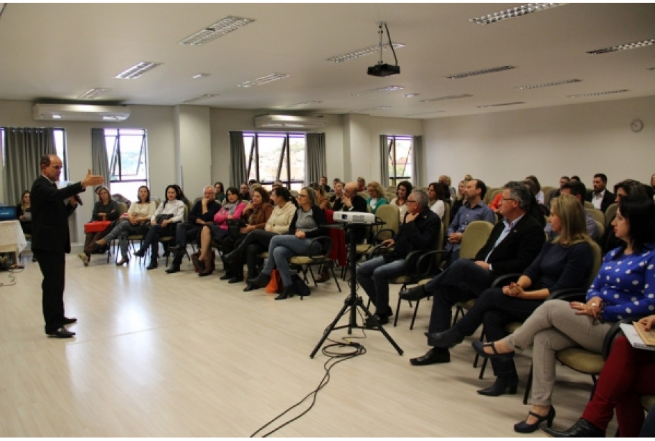 Projeto Social da APEME apresenta-se em evento da Educação