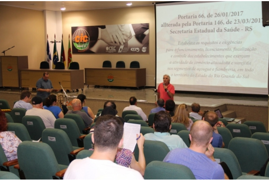 Ação sobre novas regras para açougues e fiambrerias reúne comerciantes
