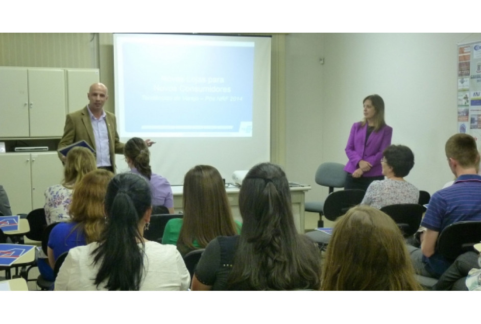 APEME promoveu palestra sobre as novidades e tendências do varejo vistas na 103ª NRF