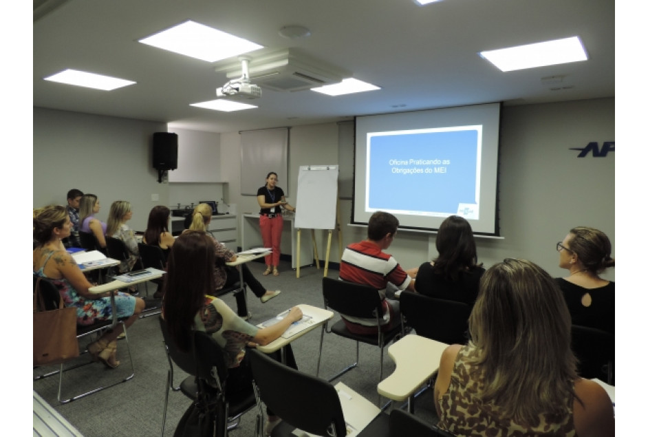 Projeto oferece qualificação gratuita aos MEIs e aspirantes