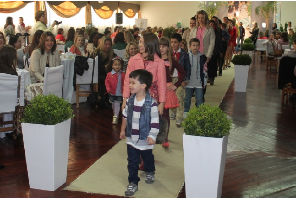 Ingressos à venda para VI Chá Beneficente "Declarações"