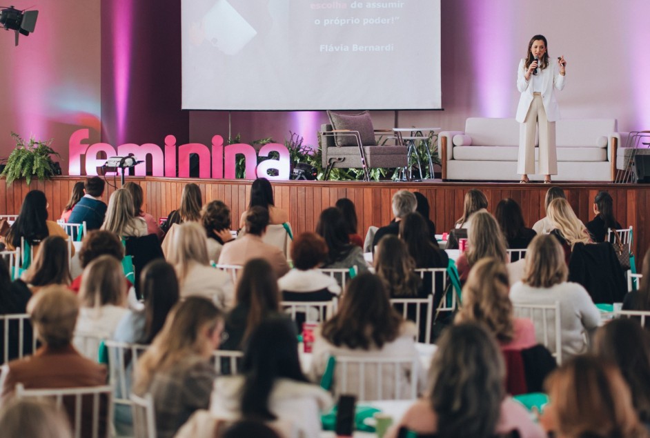 Palestrante Flávia Bernardi