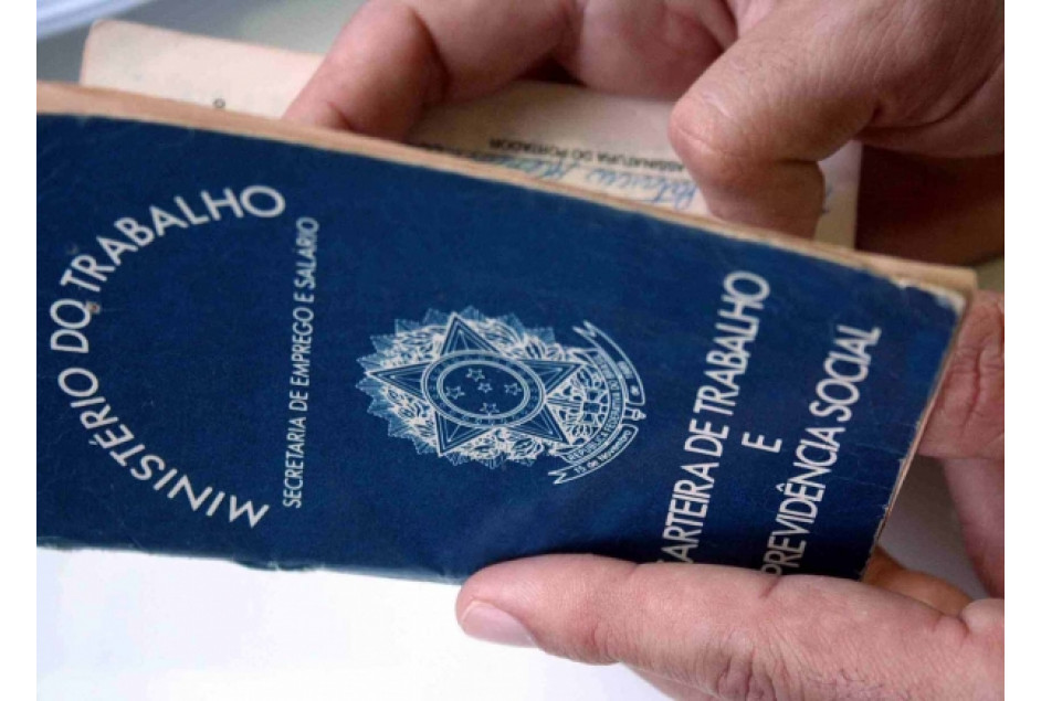  Cresce em 120% o emprego formal nos pequenos negócios 