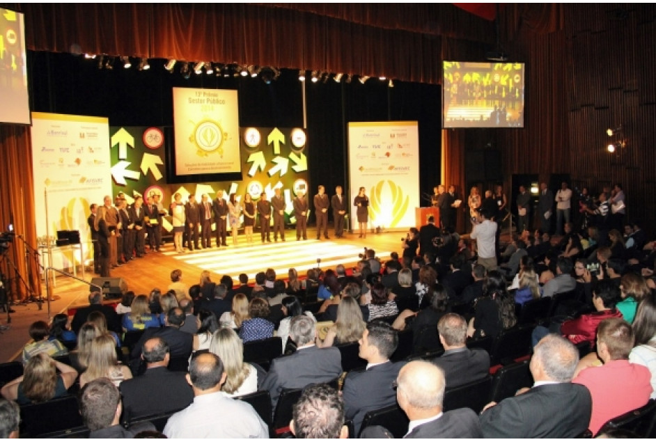 Projeto Garibaldi município leitor recebe Prêmio Gestor Público