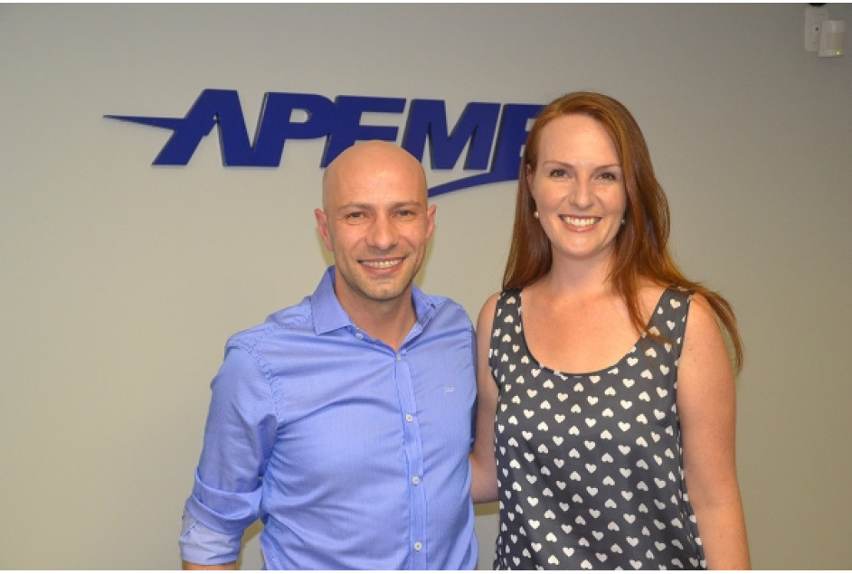 Rosângela da Costa é eleita presidente da APEME