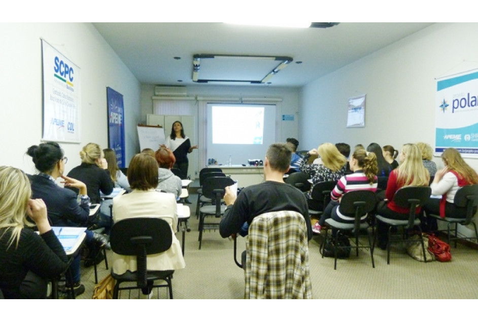 Abertas inscrições para projeto de qualificação para setor de Vestuário