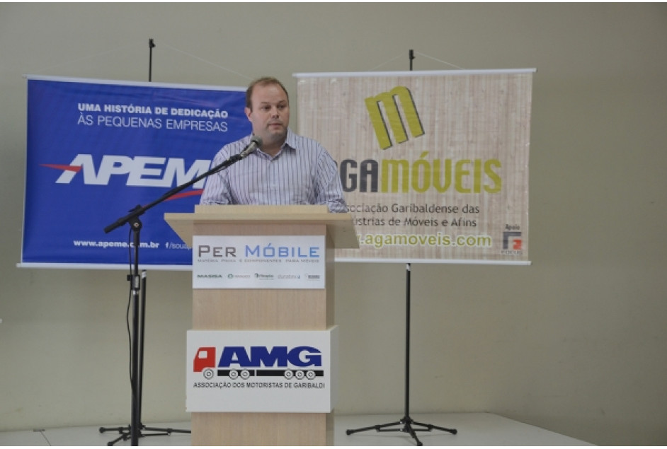 AGAMÓVEIS promoveu comemoração ao “Dia do Marceneiro”