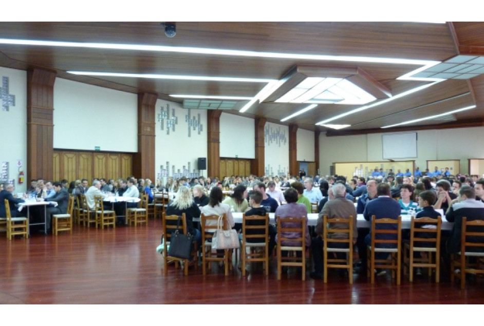 Dia do marceneiro reúne família moveleira