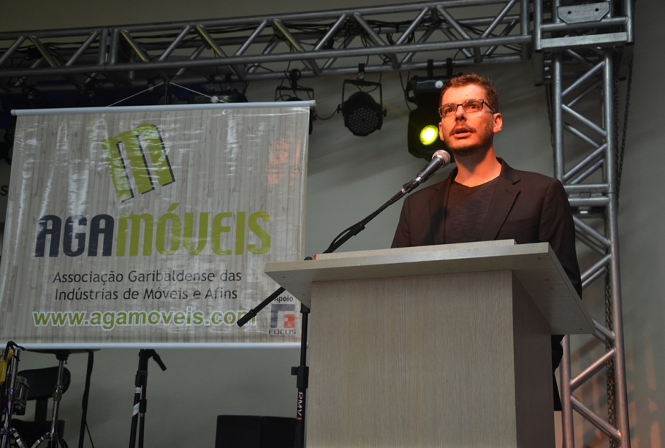 Adilson Menegotto é o novo presidente da Agamóveis