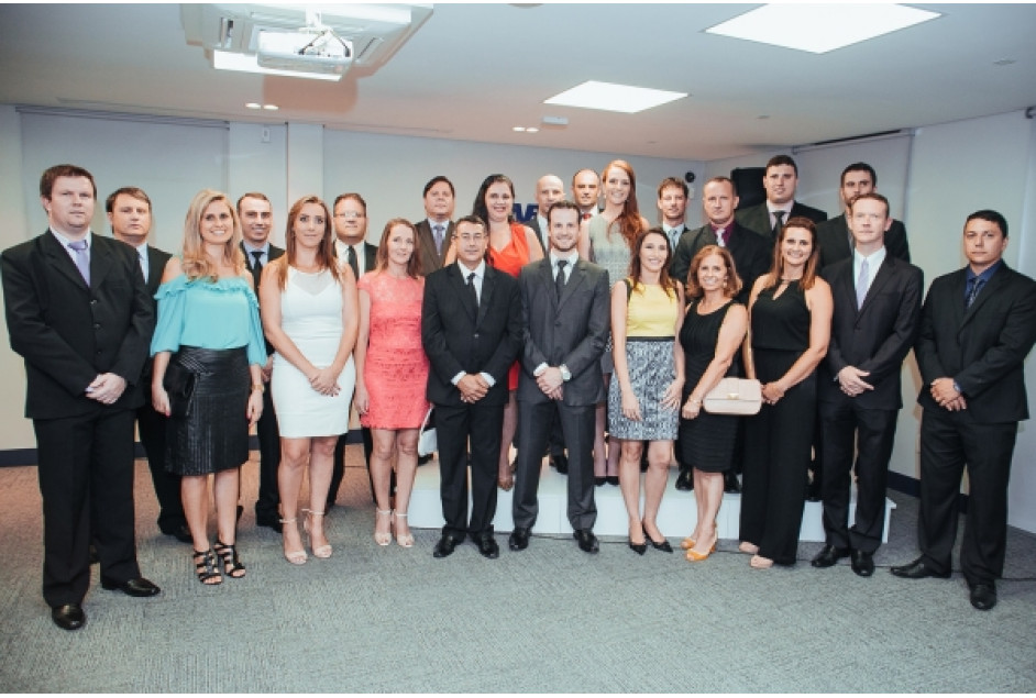 Rosângela da Costa assume Presidência da APEME 