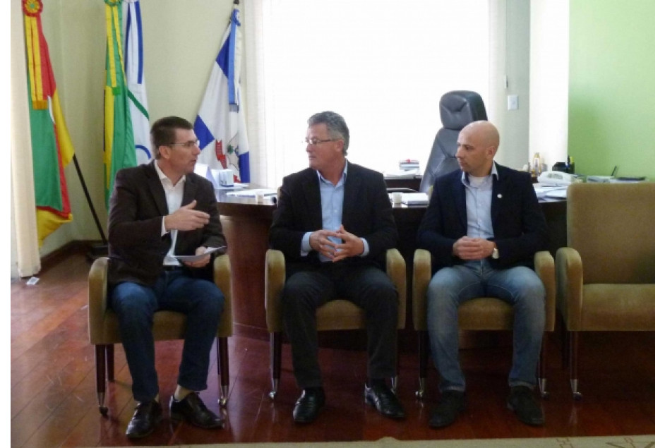 FEMICRO/RS e APEME solicitam implantação da Redesim em Garibaldi