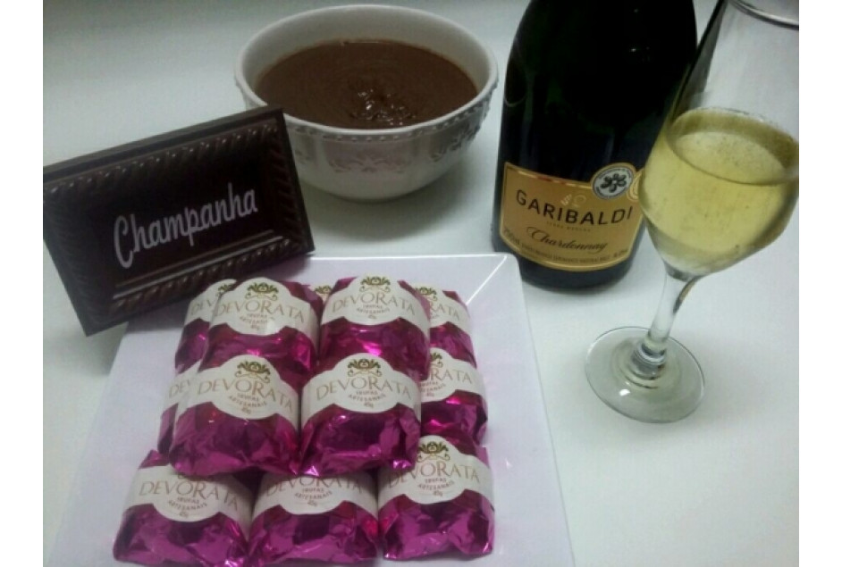 Cooperativa Vinícola Garibaldi e Devorata trufas artesanais inovam com a trufa sabor Champanha