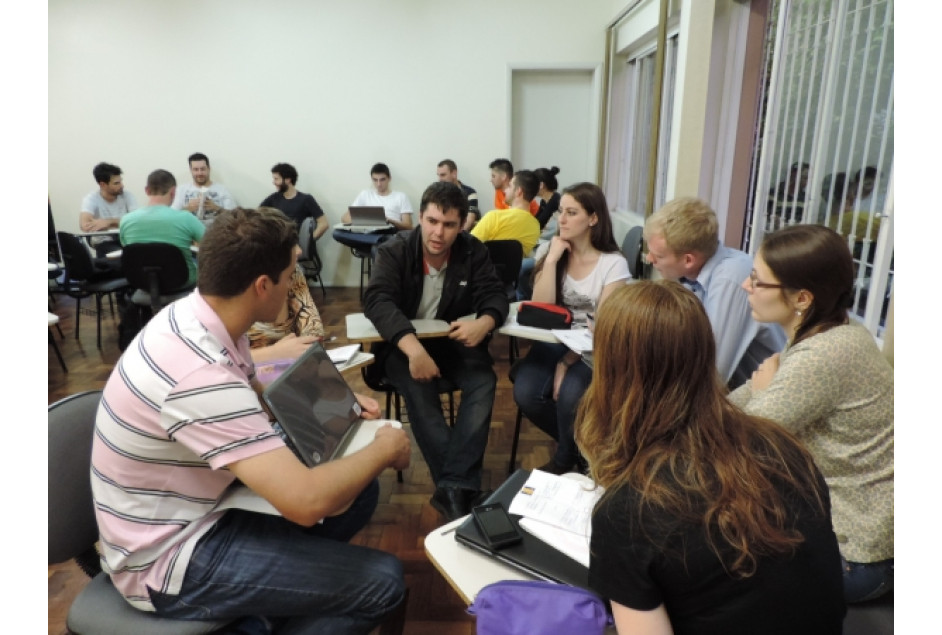 APEME integra associados em projeto de alunos da Faculdade Fisul