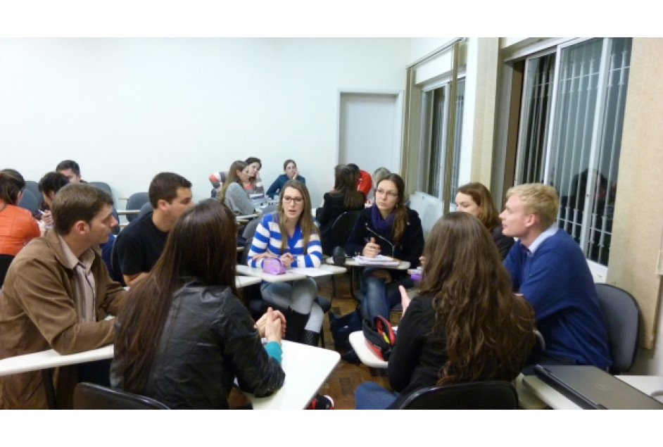 APEME participa de projeto de alunos da Faculdade Fisul