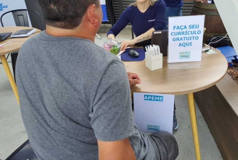 2ª edição do Feirão de Empregos da Apeme oferecerá pelo menos 70 vagas de trabalho
