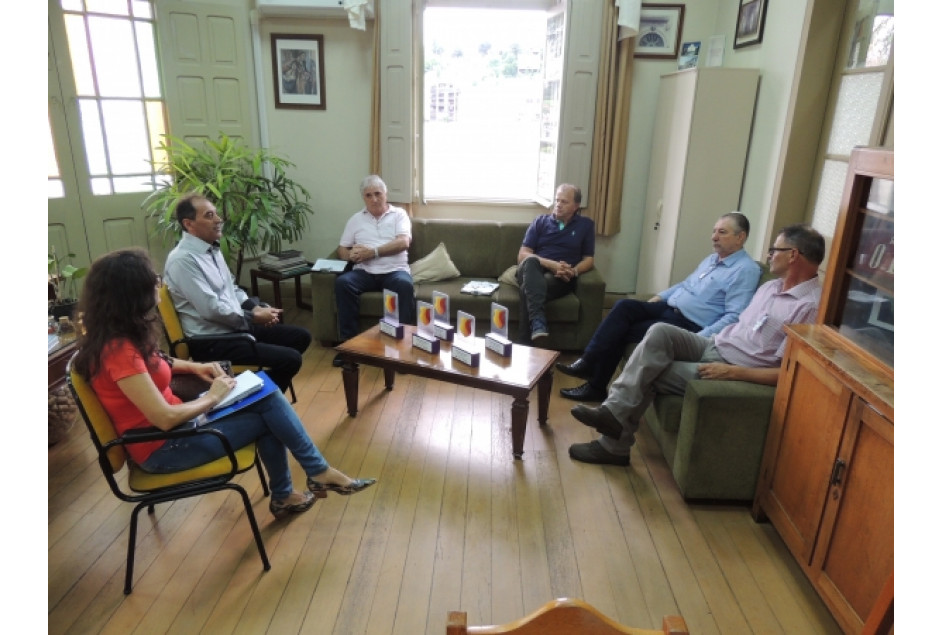 Encontro debate alterações sobre alimentos de origem animal