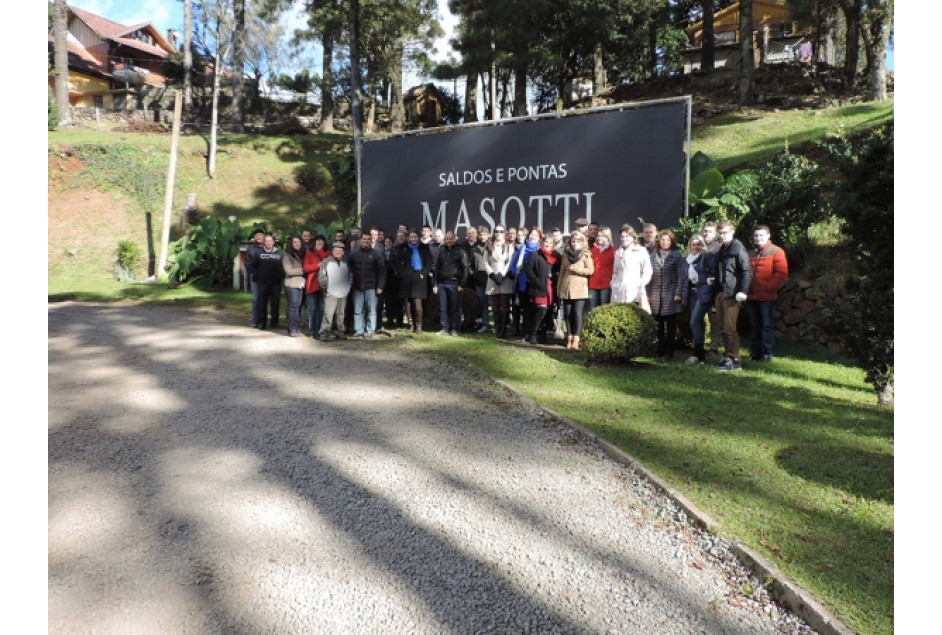 Associados AGAMÓVEIS participam de missão à Feira