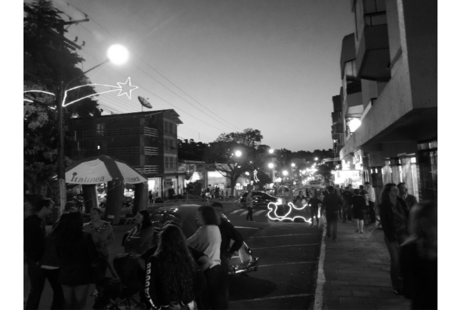 Mais de 100 lojas abrem na III Noite Branca de Garibaldi