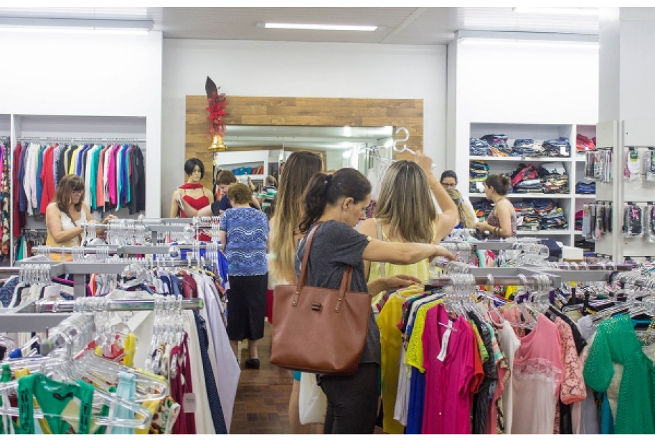 III Noite Branca terá 70 lojas abertas