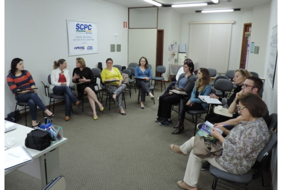 APEME Mulher reúne entidades para planejar o Mês da Mulher 2015