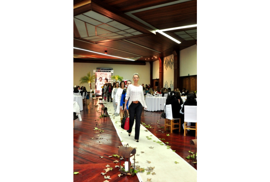 APEME Mulher realizou VI Chá Beneficente "Declarações"